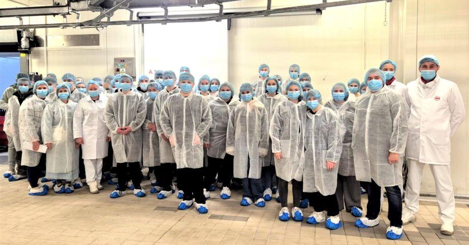 Učenici Srednje škole "August Šenoa" iz Garešnice posjetili pogon Poslovne jedinice Karlovac